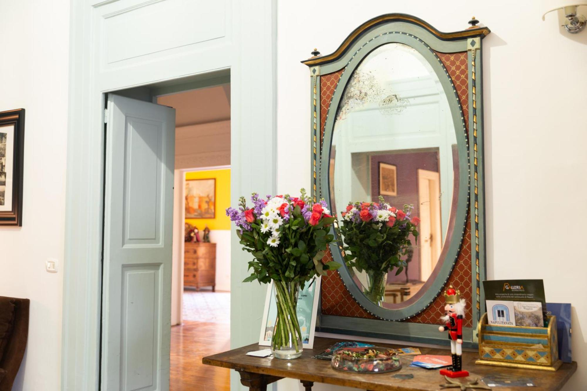 Palazzo Mirelli Couette-café *